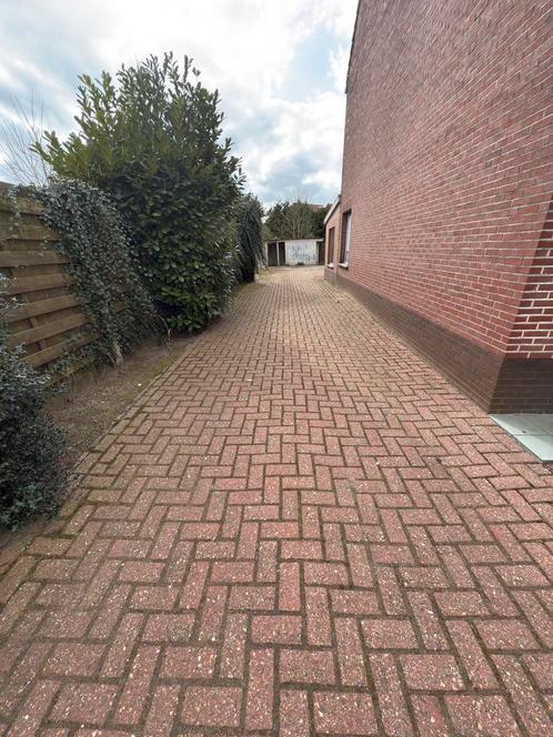 Gratis betonklinkers 100m² – Zelf uit te breken, Tuin en Terras, Tegels en Klinkers, Klinkers, Beton, 10 m² of meer, Ophalen