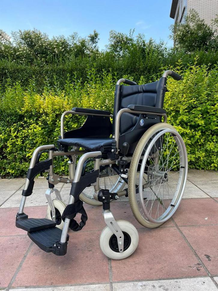Vermeiren V 200 opvouwbare rolstoel nieuwstaat, Diversen, Rolstoelen, Zo goed als nieuw, Handbewogen rolstoel, Inklapbaar