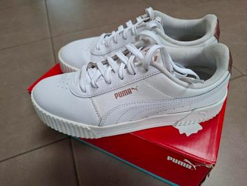 Puma sneaker Maat 39 beschikbaar voor biedingen