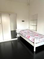 Chambre enfant lit , garde robe et matelas, Huis en Inrichting, Slaapkamer | Complete slaapkamers, Ophalen, Gebruikt, Eenpersoons