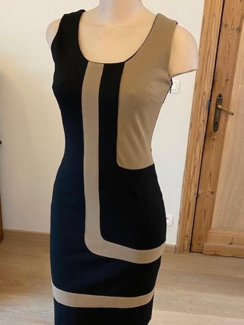 Stijlvolle geklede jurk van D’Auvry (S) – Nieuw!, Kleding | Dames, Jurken, Nieuw, Maat 36 (S), Zwart, Boven de knie, Ophalen of Verzenden