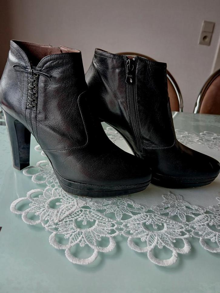 Zwarte laarzen, Kleding | Dames, Schoenen, Zo goed als nieuw, Schoenen met hoge hakken, Zwart, Ophalen