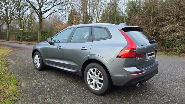 Volvo XC60 Momentum Business Plus T5 AWD | Grijs, Auto's, Volvo, Particulier, XC60, 4x4, ABS, Achteruitrijcamera, Adaptieve lichten