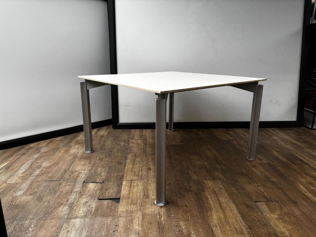 Witte vergadertafel Bulo, Huis en Inrichting, Tafelkleden, Ophalen