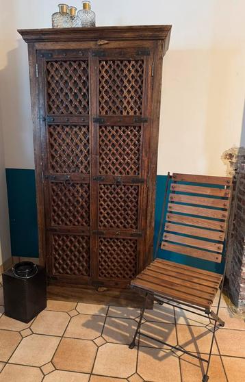 Dressoir en teck  beschikbaar voor biedingen