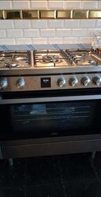 Gasfornuis met oven 5 bekken, Elektronische apparatuur, Ophalen, Zo goed als nieuw