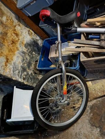 éénwiel fietsje beschikbaar voor biedingen