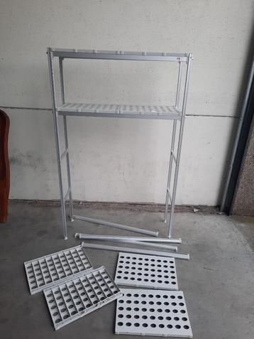 Opbergrek 112x36x (h)180cm: niet compleet beschikbaar voor biedingen