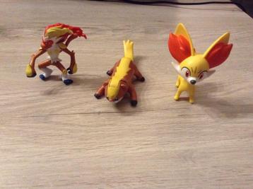 Différents personnages Pokémon (5-10 cm)