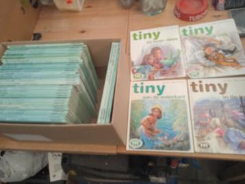 41 Tiny boekjes... beschikbaar voor biedingen