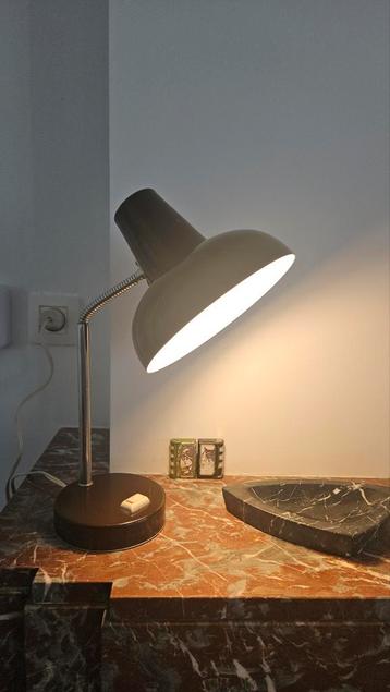 Vintage bureaulamp beschikbaar voor biedingen