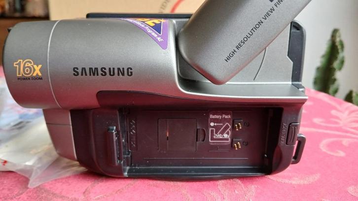 Samsung video8 camcordercamera gloednieuw in doos VP-20, Audio, Tv en Foto, Videocamera's Digitaal, Nieuw, Camera, Overige soorten