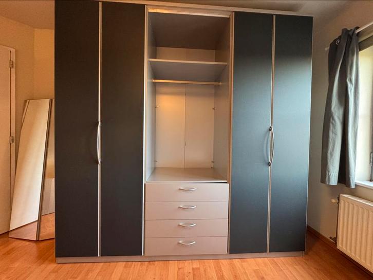 Gratis kleerkast, Huis en Inrichting, Kasten | Kleerkasten, Gebruikt, Ophalen