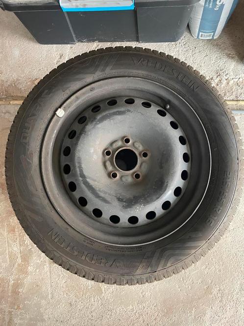 2 quatrac vredestein banden met stalen velg, Auto-onderdelen, Banden en Velgen, Band(en), All Season, 16 inch, 215 mm, Personenwagen