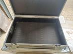 Universele flightcase (2 beschikbaar), Ophalen, Gebruikt, Flightcase