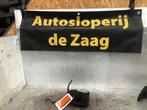Remklauw (Tang) rechts-voor van een Volkswagen Golf, Ophalen of Verzenden, 3 maanden garantie, Gebruikt, Volkswagen