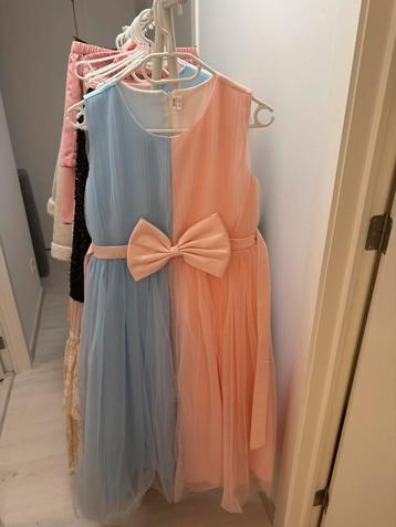 Jurk verticale verdeling: half blauw, half roze 12Y beschikbaar voor biedingen