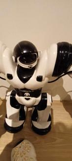 Robot met afstandsbediening, Enfants & Bébés, Jouets | Figurines, Comme neuf, Enlèvement ou Envoi