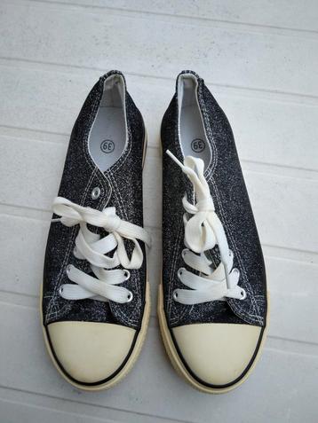 Dames schoenen nieuw maat 39 (zwart) beschikbaar voor biedingen