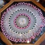 grand napperon de 90 cm crocheté laine de couleur (2), Enlèvement ou Envoi