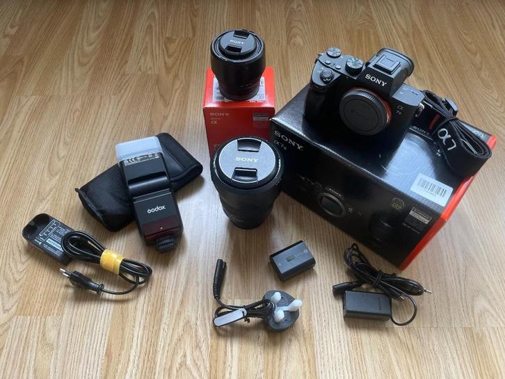 Sony A7III + 50mm f1.8 + 24-105 f4 + godox speedlite v350s, Audio, Tv en Foto, Fotocamera's Digitaal, Nieuw, Sony, Ophalen