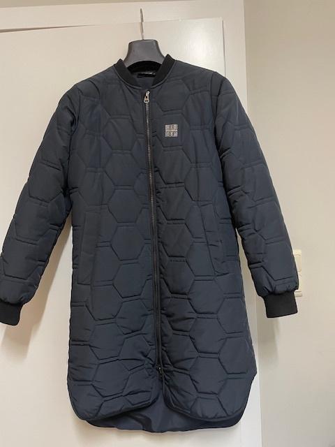 Veste ou anorak d'hiver, taille S, très peu porté, Vêtements | Femmes, Vestes | Hiver, Comme neuf, Taille 36 (S), Bleu, Enlèvement ou Envoi