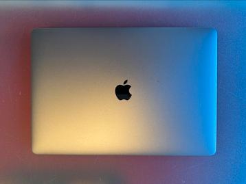 MacBook Pro 15” 2018 touchbar beschikbaar voor biedingen