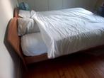 bed dubbel (160 cm) - gratis, Huis en Inrichting, Slaapkamer | Bedden, Ophalen, Gebruikt, Bruin, Tweepersoons