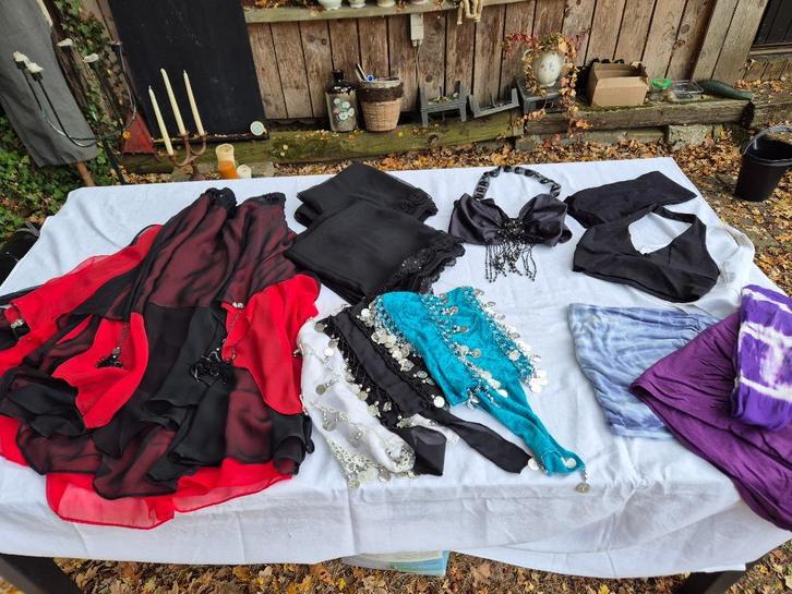 Buikdanskleding rok, top, riemen en sluier - vanaf 5 EUR, Kleding | Dames, Gelegenheidskleding, Zwart, Ophalen of Verzenden