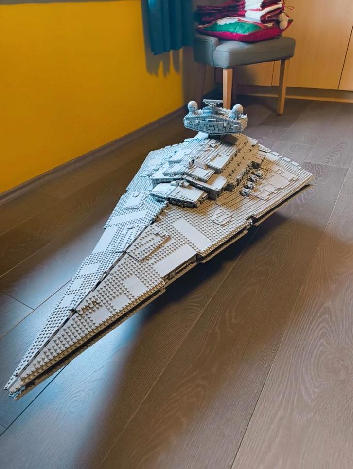 75252: UCS Imperial Star Destroyer, Hobby en Vrije tijd, Modelbouw | Overige, Zo goed als nieuw, Ophalen