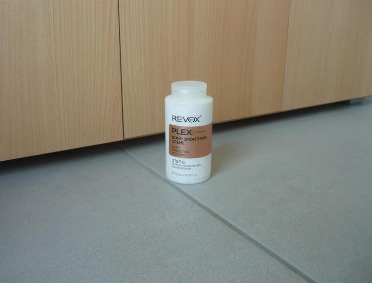 Revox B77 Plex Bond smoothing creme Step 6 260 ml, Handtassen en Accessoires, Uiterlijk | Haarverzorging, Ophalen of Verzenden