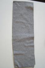 kind sjaal 18cm x 120cm  lichtgrijs polyester, Jongen of Meisje, Ophalen of Verzenden, Sjaal