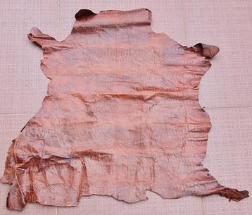 Echt lederen huid met Congo gestanste print - bruin beschikbaar voor biedingen