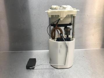 POMPE CARBURANT C Suzuki Swift (ZA / ZC / ZD1 / 2/3/9), Utilisé, Suzuki