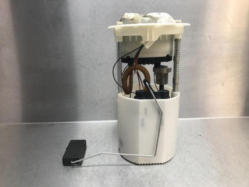 BRANDSTOFPOMP Swift (ZA / ZC / ZD1 / 2/3/9) (1510062J01), Auto-onderdelen, Brandstofsystemen, Suzuki, Gebruikt
