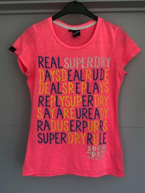 'T shirt XS - S ( Superdry ), Kleding | Dames, T-shirts, Gedragen, Maat 34 (XS) of kleiner, Rood, Korte mouw, Ophalen of Verzenden