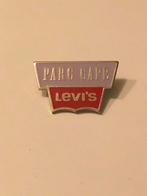 Levi’s Parc Café zeldzaam pin, Verzamelen, Ophalen of Verzenden, Zo goed als nieuw, Merk, Speldje of Pin