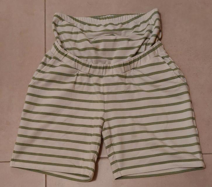 Short de grossesse blanc et vert taille 38, Kleding | Dames, Zwangerschapskleding, Gedragen, Overige typen, Maat 38/40 (M), Wit