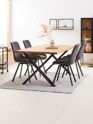 Massief eikenhouten eettafelset + 4 stoelen en fauteuils beschikbaar voor biedingen