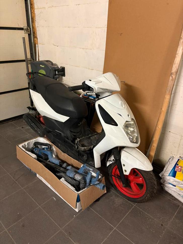 Sym orbit 2 voor opmaak of onderdelen, Fietsen en Brommers, Scooters | SYM, Orbit, Klasse A (25 km/u), Benzine, Ophalen