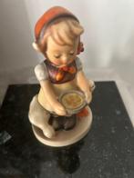 W.Goebel - Hummel porselein beeld origineel perfecte staat, Antiek en Kunst, Ophalen of Verzenden