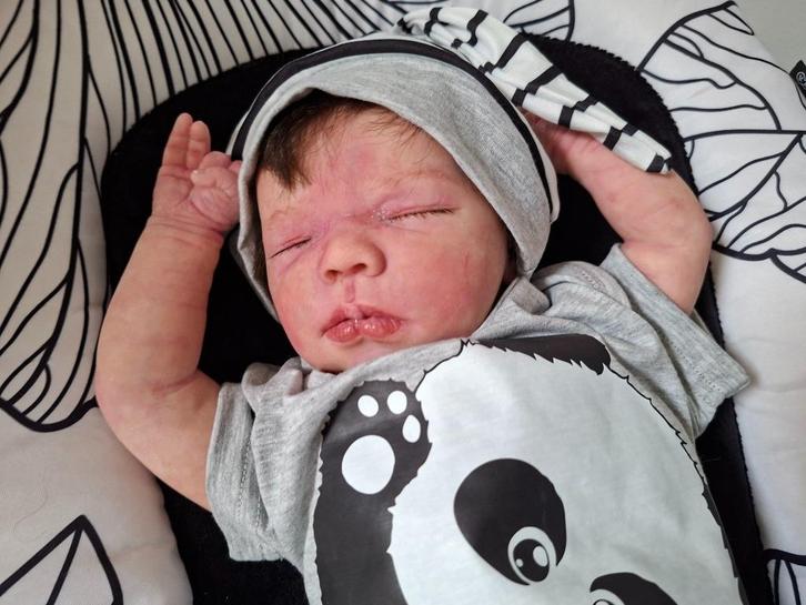 silicone reborn baby partial, Verzamelen, Poppen, Zo goed als nieuw, Babypop, Levensecht of Reborn, Ophalen of Verzenden