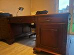 Bureau (in kerselaar), Ophalen, Bureau