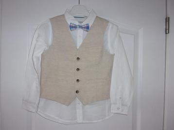 Feestelijke jongens outfit. Maat 128. (3 delig) (NIEUWSTAAT), Nieuw, Ophalen of Verzenden, Setje, Jongen