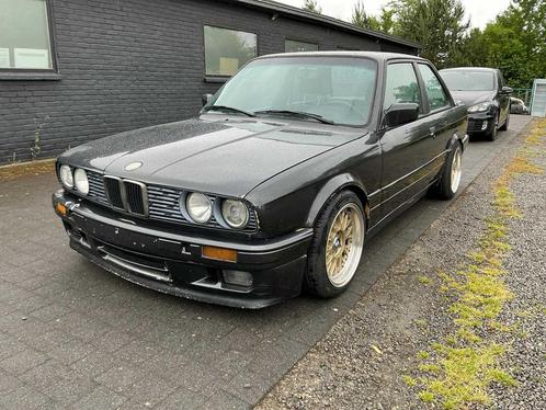 Oldtimer Bmw 325i Mtech 2, Auto's, BMW, Bedrijf, 3 Reeks, Benzine, Overige carrosserie, Handgeschakeld, Gebruikt