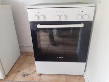 Cuisinière four Bosch beschikbaar voor biedingen