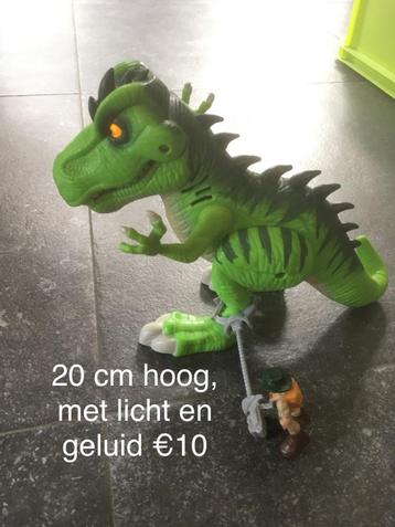 Grote Dino Playskool T Rex met licht en geluid beschikbaar voor biedingen
