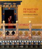 boek: de maat van het geluk -het Boeddhisme in Bhutan, Boeken, Kunst en Cultuur | Fotografie en Design, Ophalen of Verzenden, Zo goed als nieuw