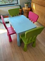 IKEA kindertafeltje met 4 stoelen, Ophalen, Zo goed als nieuw