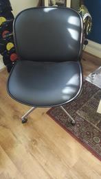 Paire de fauteuils, Ophalen